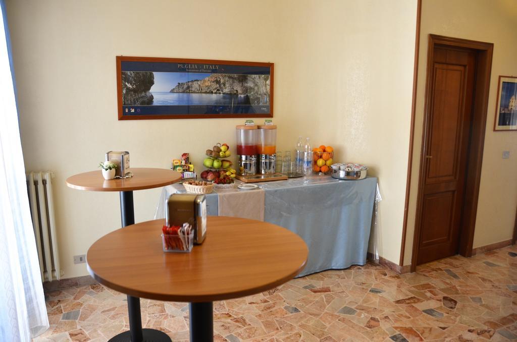 Hotel A-14 Modugno Esterno foto