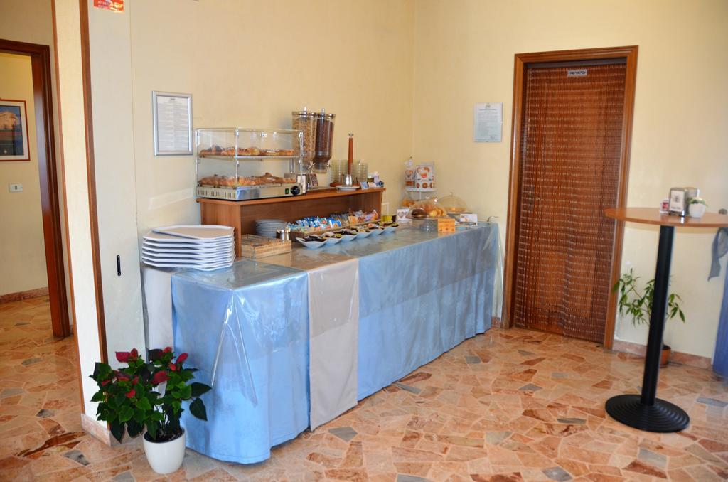 Hotel A-14 Modugno Esterno foto