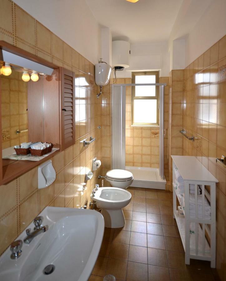 Hotel A-14 Modugno Esterno foto