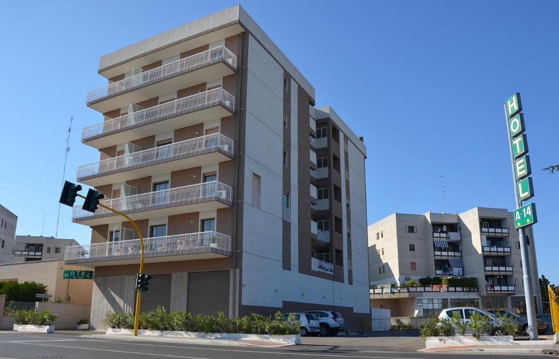 Hotel A-14 Modugno Esterno foto